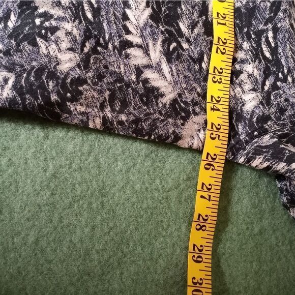 Cuter& Buck L 100% Cotton Twelve BridgeGolf Club Shortsleeves Leaves Print Men's - Picture 6 of 8